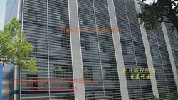 上海世襲建筑科技工程主營電動遮陽百葉系統、外墻鋁合金百葉系統、手動開窗機系統、電動開窗機系統、百葉智能化控制系統、智能電動窗控制系統、智能樓宇控制系統、消防排煙窗控制系統的設計、生產制造、產品批發零售、工程施工、技術服務等。